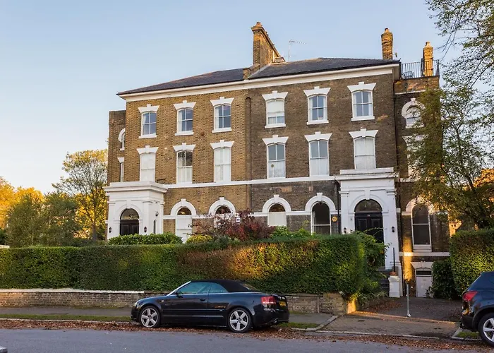 Highbury Lodge